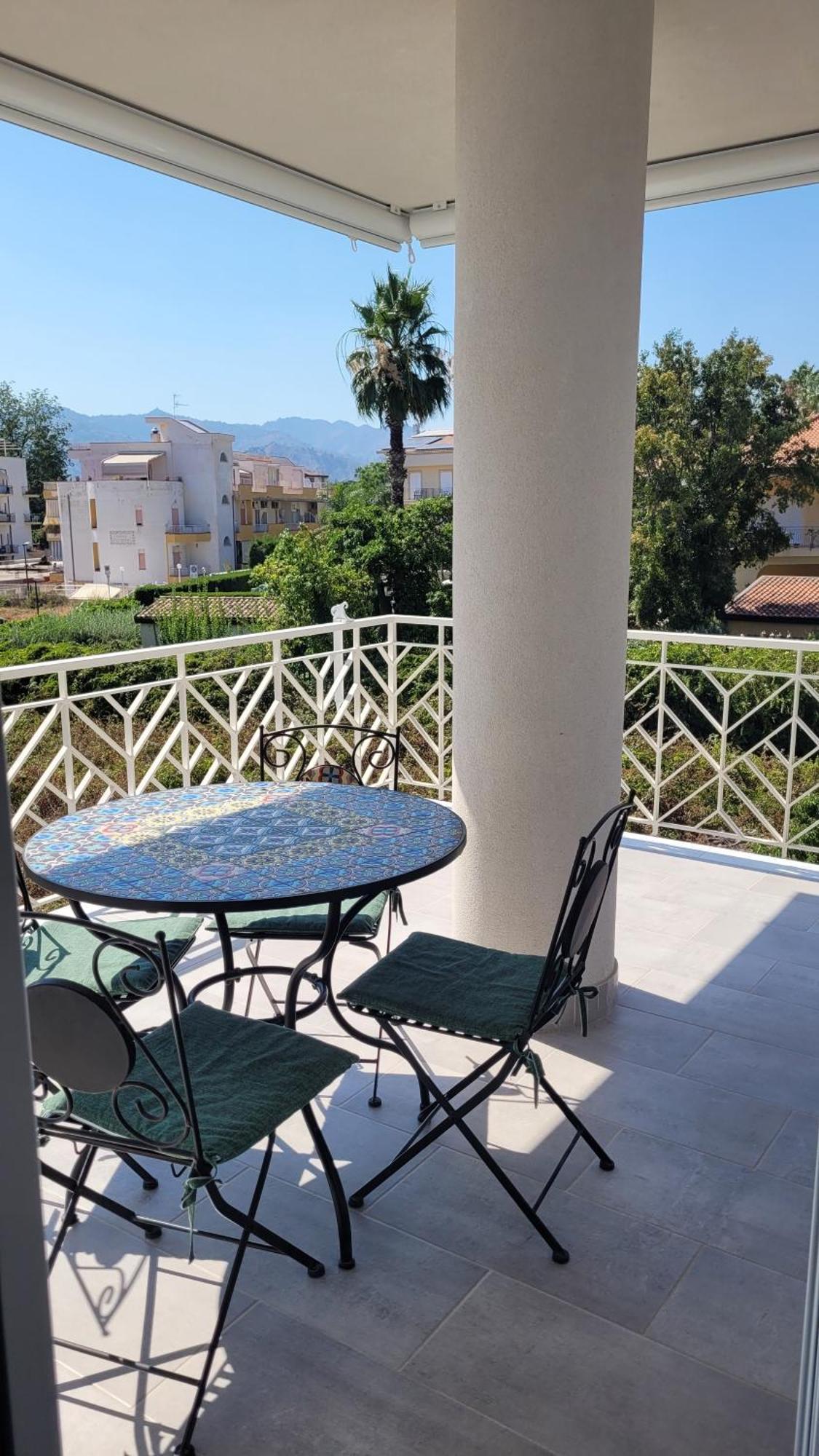 Recanati Seaside Apartment Джардини-Наксос Экстерьер фото